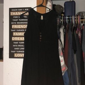 Cute black dress!